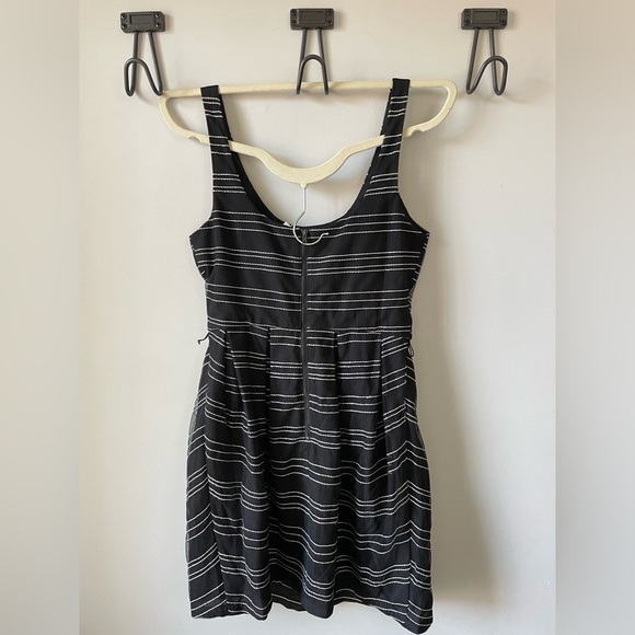 NWT BCBGeneration, size 4, black and white stripe belted fit & flare mini dress - Picture 5 of 8